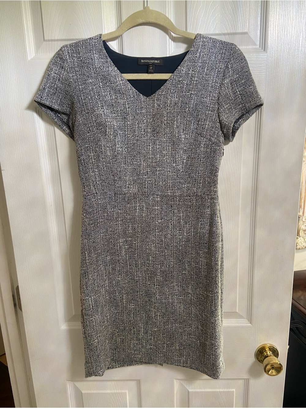 Banana Republic Gray Tweed V-Neck Sheath Dress